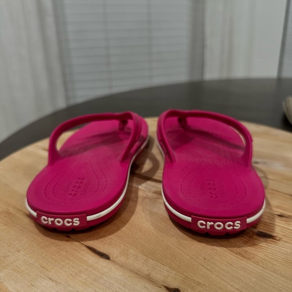 Pink Crocs - Picture 4 of 6
